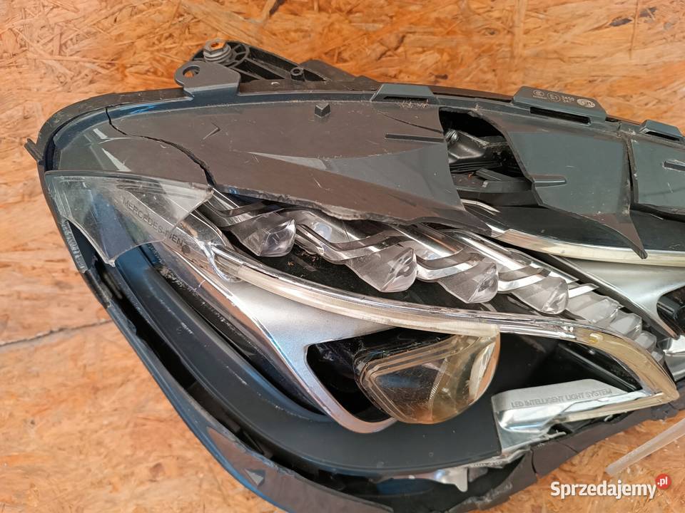 LAMPA PRAWY PRZÓD EU REFLEKTOR LED MERCEDES E Nowy Tomyśl sprzedam