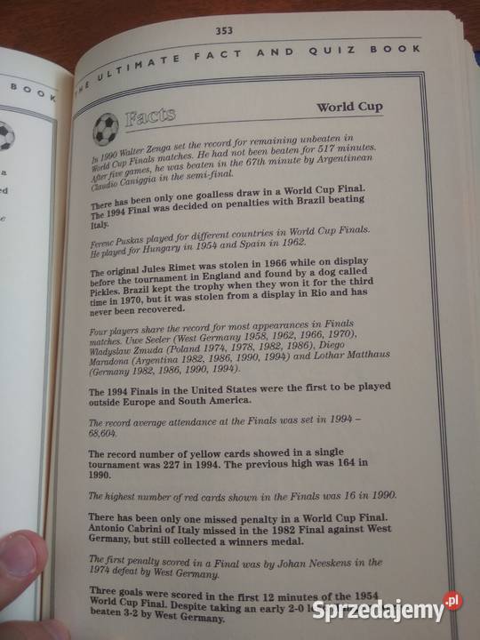 Carling The Ultimate Football Fact And QUiz Book Kwidzyn