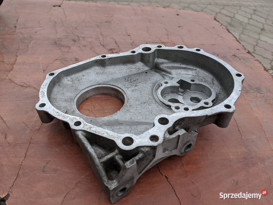 Fiat 126p pokrywa rozrządu pompa olejowa Stalowa Wola
