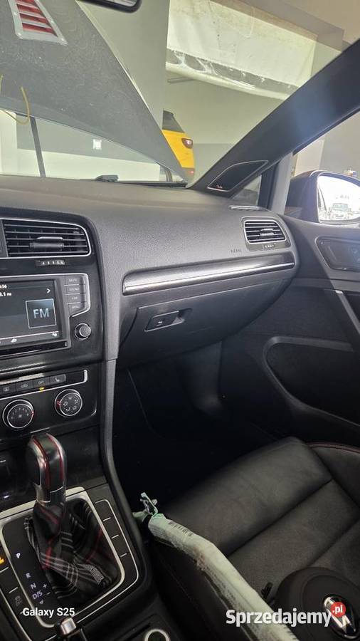 VW Golf VII GTI 2016 bixenon skóry szyberdach elektryczne szyby Busko-Zdrój