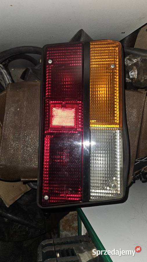 Dacia 1310 lampa tył lewa nowa osobowe Łódź