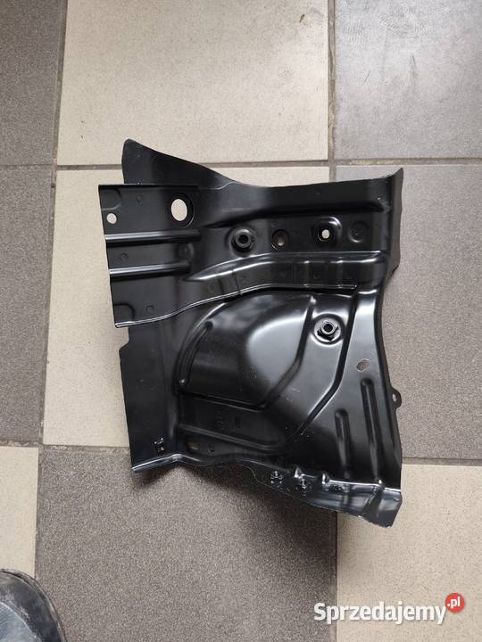 Prawy fartuch Suzuki Vitara 2015 roku nowy Bochnia