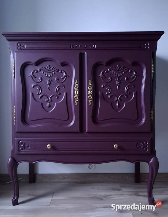 Komoda stylizowana