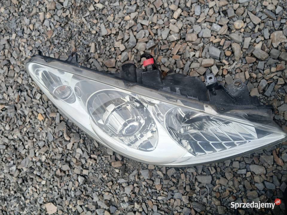 Lampa lewa przód przednia Peugeot 307 lift EU Radłów