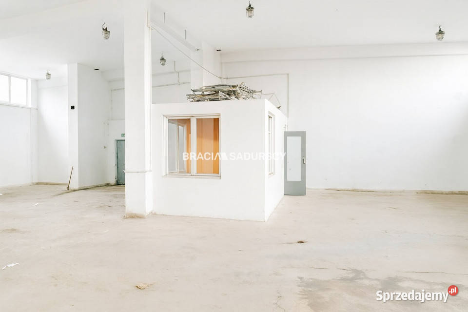 Wynajem lokalu Proszowice 865m2