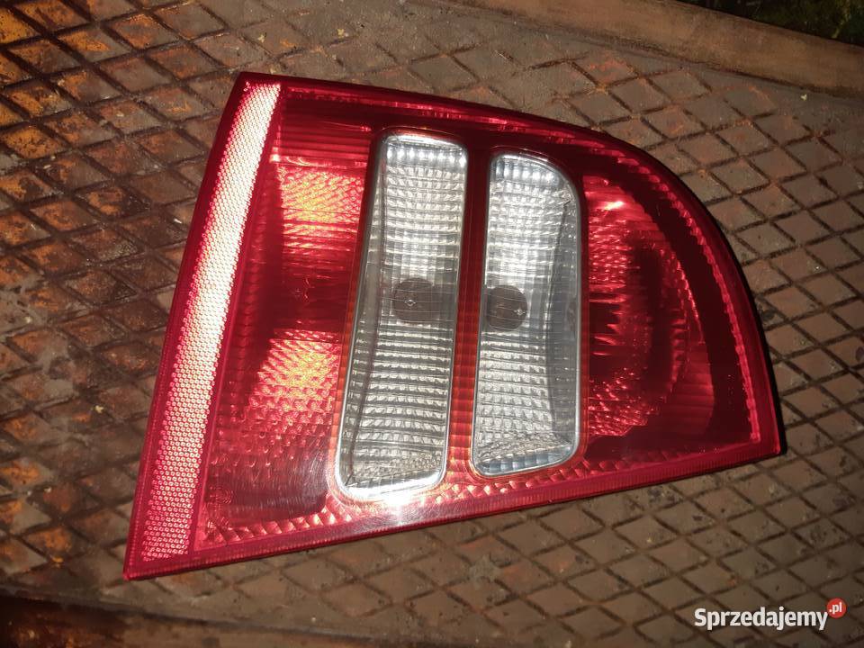 Octavia I Lampa tyl tylna prawa lewa Oryginal Lampy tylne Mińsk Mazowiecki