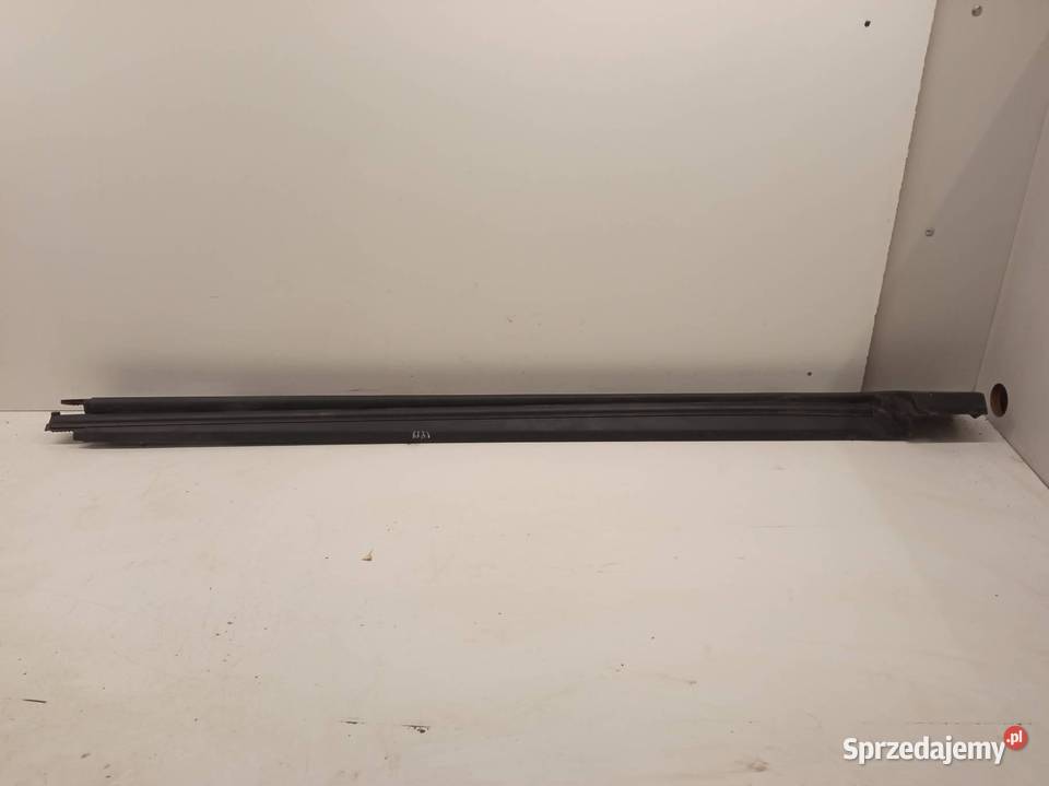 OSŁONA PROGU LEWA PRAWA KOMPLET LISTWA KOŃCÓWKA Rok produkcji 2015