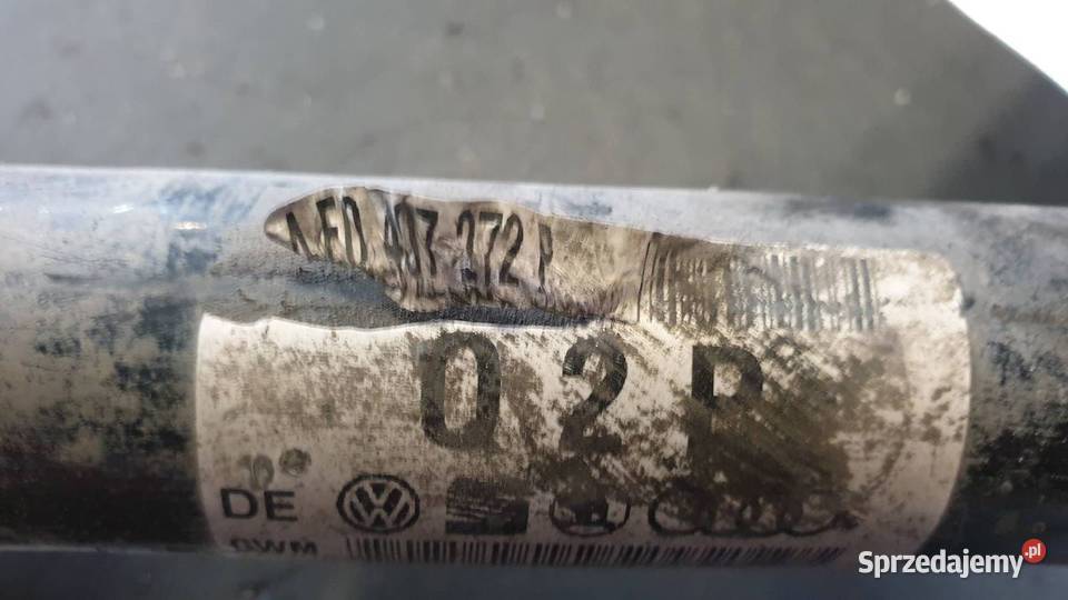 PÓŁOŚ PRAWA PRZÓD AUDI A8 D3 4E0407272P Lipno
