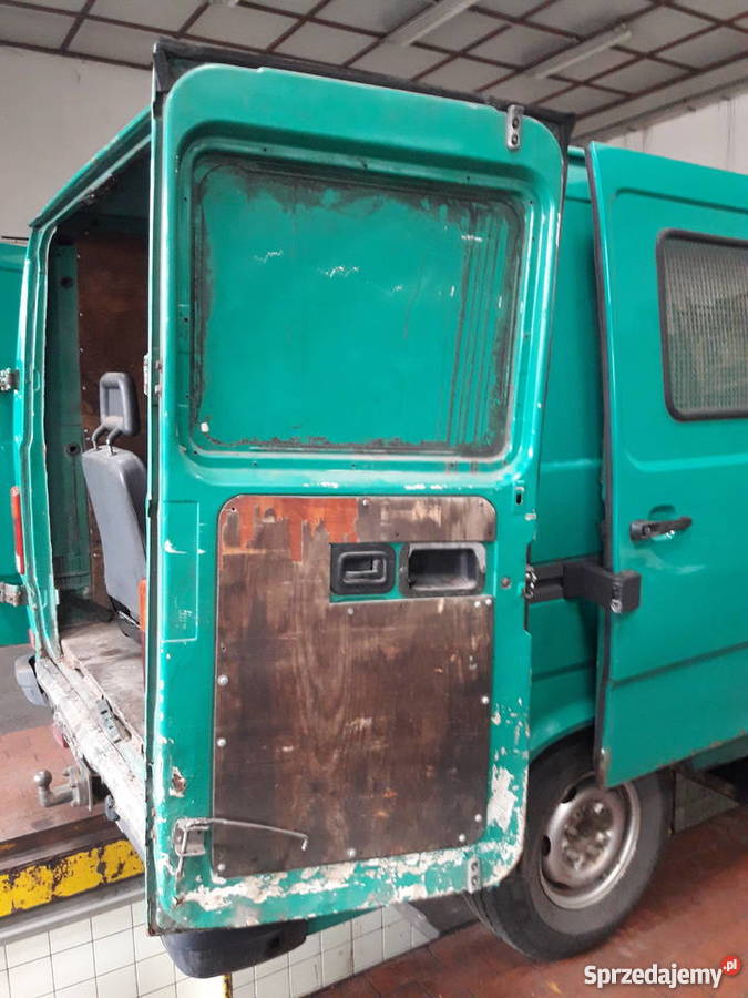 Drzwi prawe Mercedes 210d 208d 310d 308d furgon