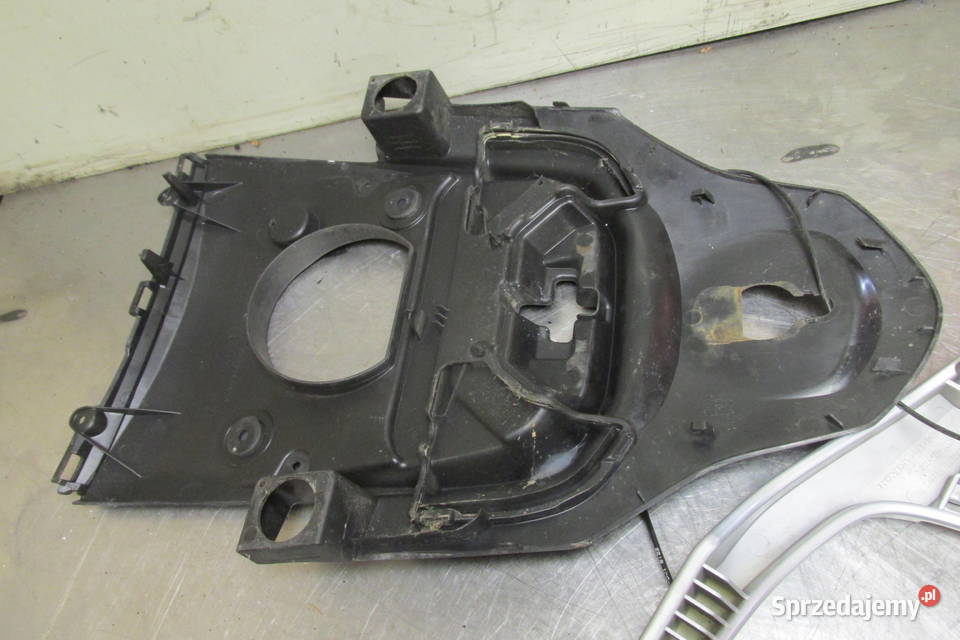 Bagażnik uchwyt Honda SH 300 18r części Sandomierz