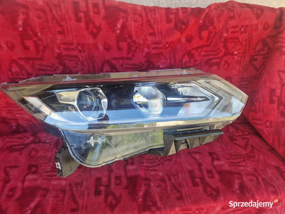 Lampa Reflekor Nissan Qashqai II J11 Lift 17r osobowe Lampy przednie lubelskie