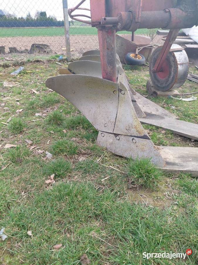 Plug 4 nieuszkodzony Żółkiewka-Osada