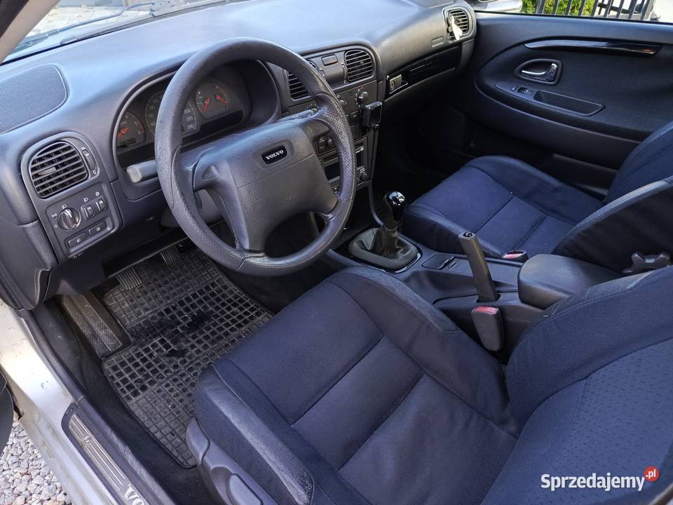 SPRZEDAM VOLVO V40 19D 2001R elektryczne szyby Radom