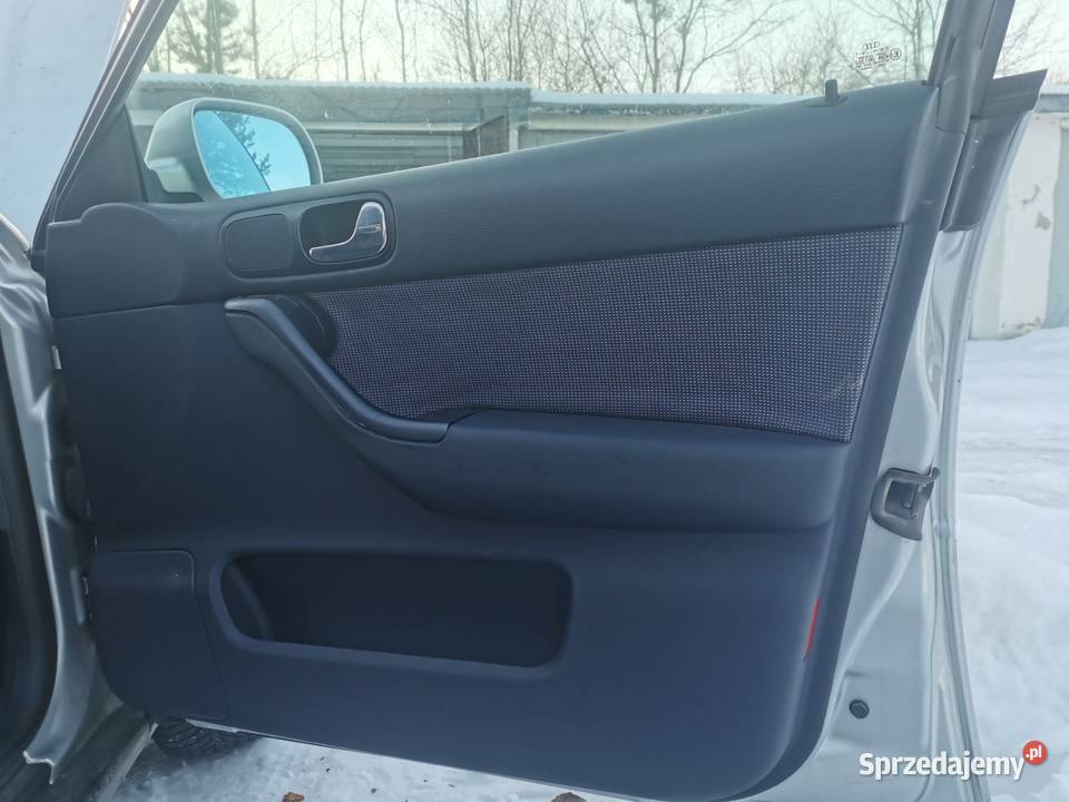 Audi A3 8L 5drzwi fotele boczki wnętrze Pionki