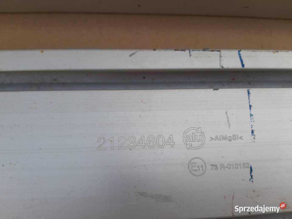 VOLVO FH4 OSŁONA MIĘDZYOSIOWA PANEL LISTWA