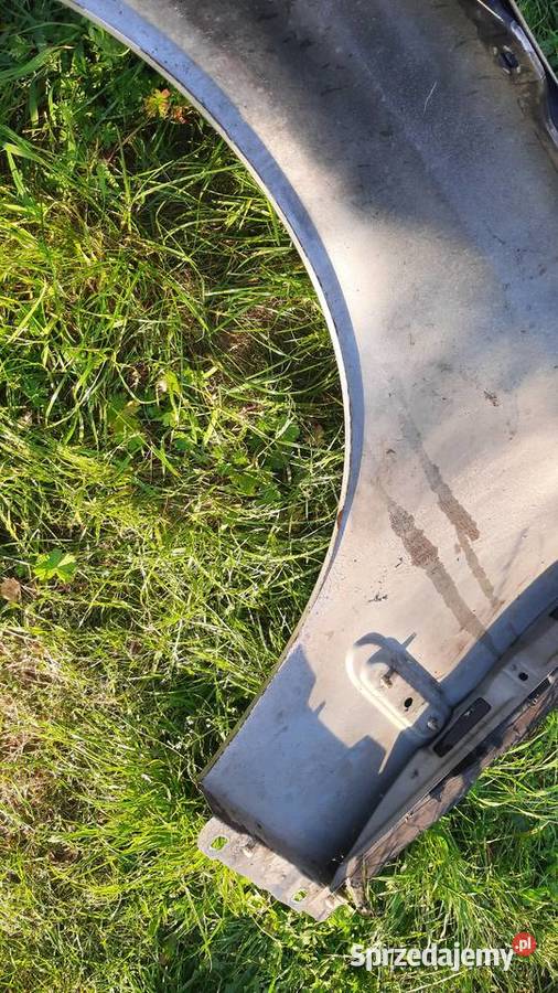 błotnik prawy przód mercedes c w203 lak 744 dolnośląskie Dębno