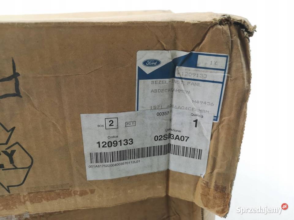 OSŁONA RAMKA PANEL ŚRODKOWY FORD MONDEO 20002007