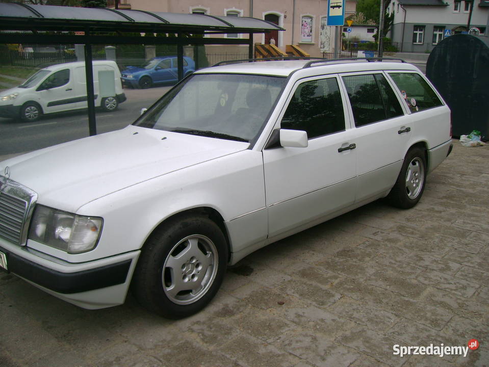 Mercedes W124 300 D Combi 300 Chełmno