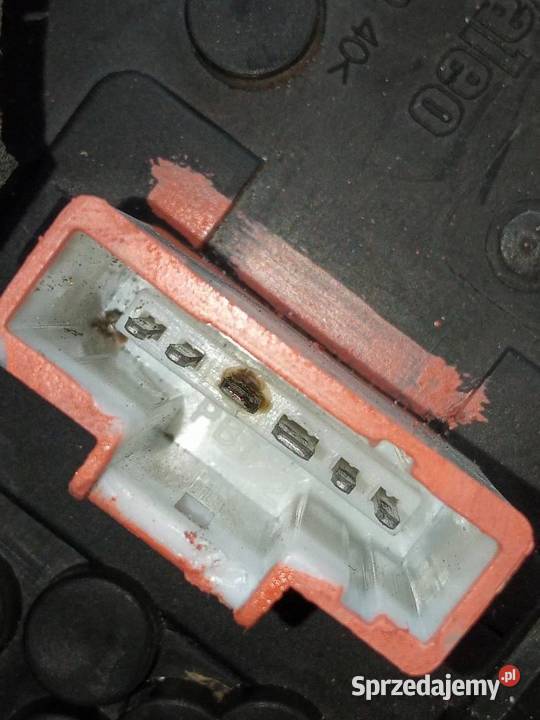 LAMPA TYŁ LEWA SEDAN EU 9687124080 Peugeot 407 I sprzedam
