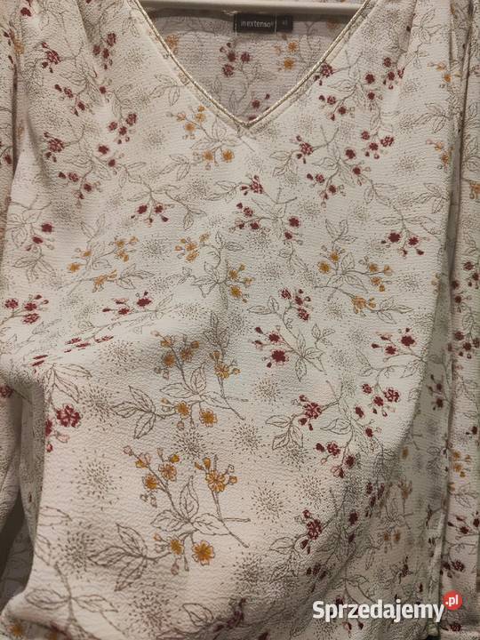 Biała bluzeczka z motywem drobnych kwiatków 40 Piaseczno