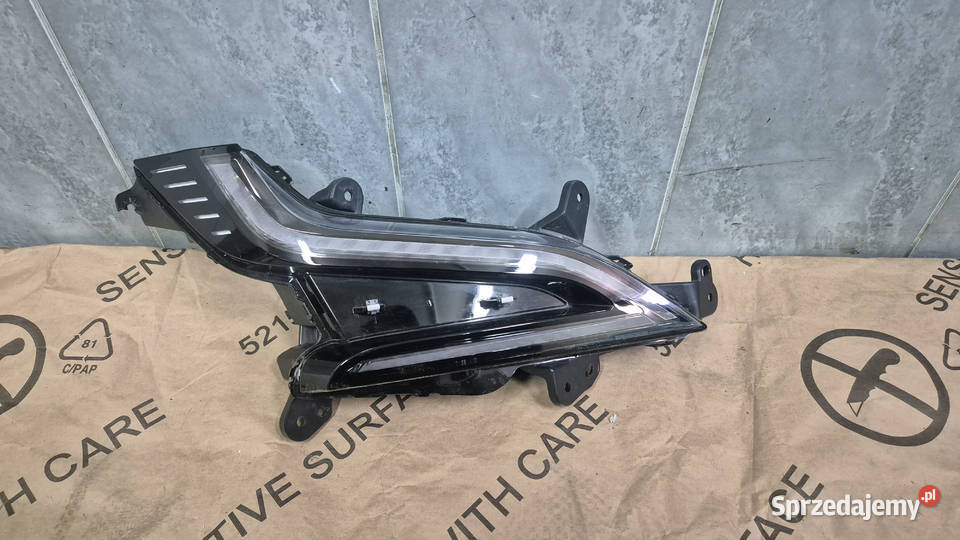 Renault Megane Etech lampa Led prawy przód osobowe Bielsko-Biała