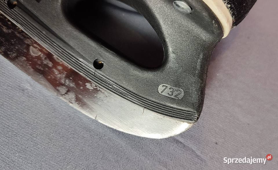 Łyżwy CCM hokejowe rozmiar 41 26 92 małopolskie Jasień