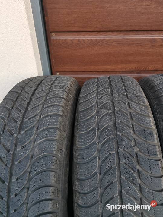 Opony zimowe Dębica Frigo felgi stalowe 17570R13 70 Rakszawa sprzedam
