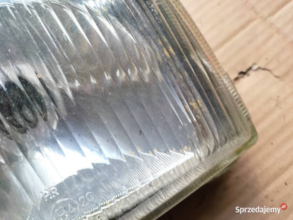 VW PASSAT B4 LAMPA PRZÓD PRZEDNIA PRAWA ZAŚLEPKA Kamień-Kolonia
