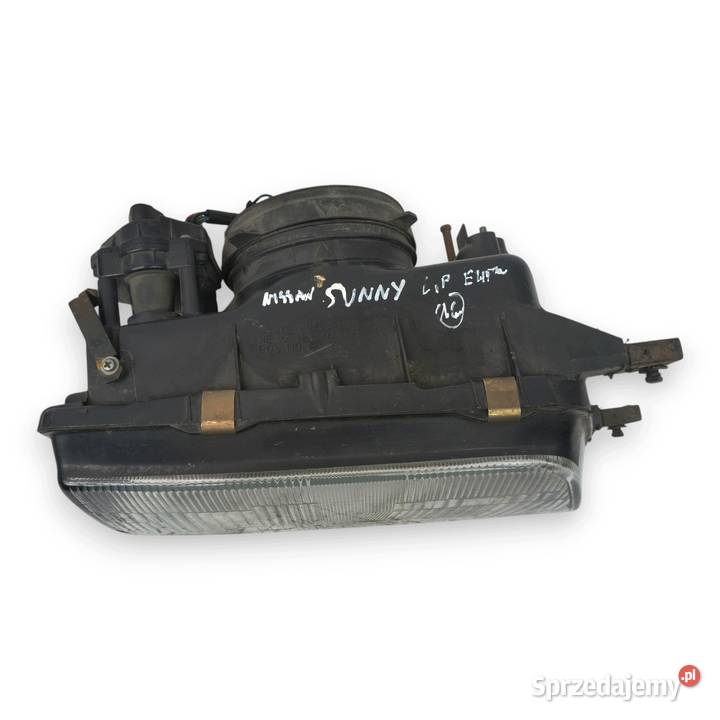 LAMPA PRAWA Nissan Sunny N13 8690 prawy przód Chełm