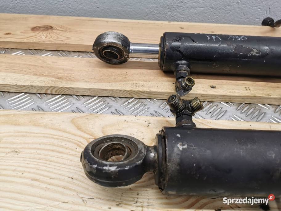 Siłownik skrętu Holland TM 190 Wilkowo