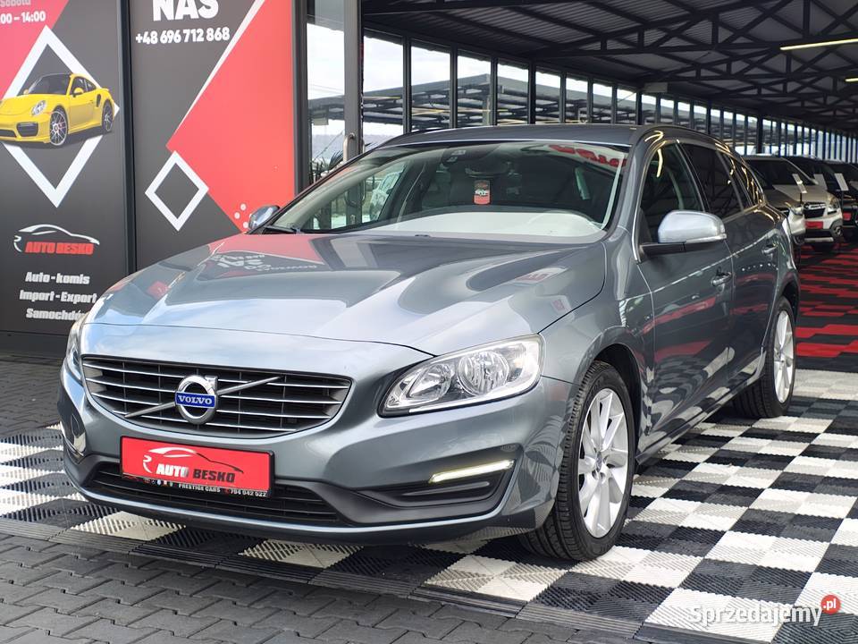 Volvo V60 Zarejestrowane Zadbane 2015r 20 Diesel szary podkarpackie Zarszyn