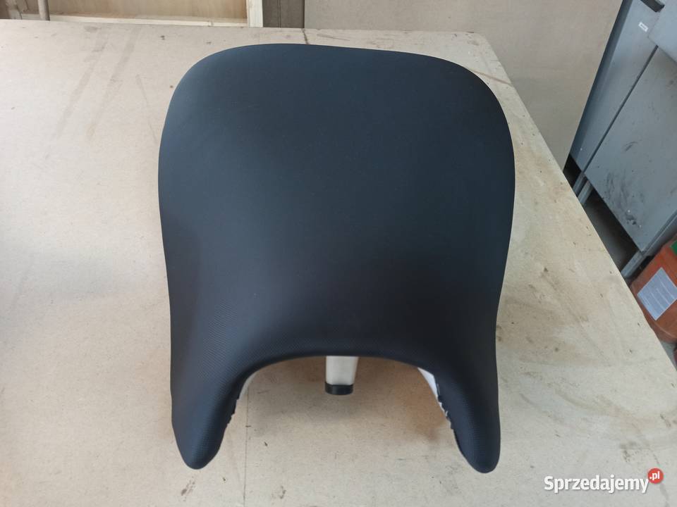 Renowacja kanap motocyklowych obszywanie Radom