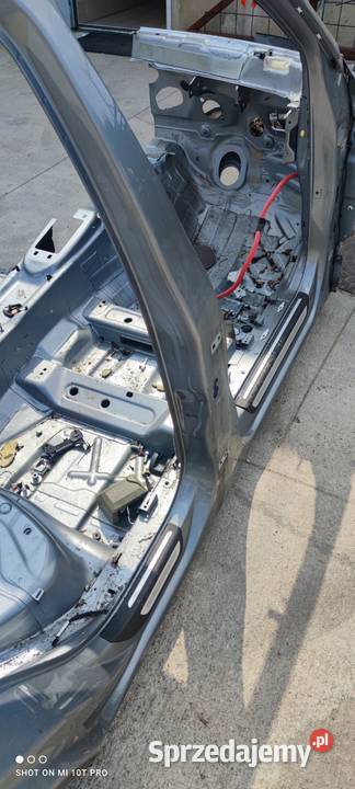 ĆWIARTKA PRÓG BOK PRAWA STRONA AUDI Q5 8R LY7G osobowe Przystajń sprzedam