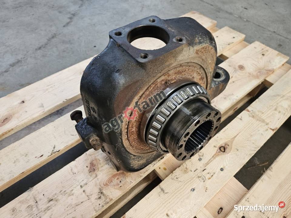 Zwrotnica LH Valtra N111 N121 N141 Byków