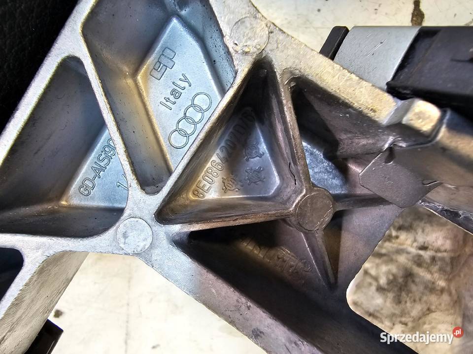 PODŁOKIETNIK PRZÓD AUDI A4 B6 B7 WELUR Przystajń