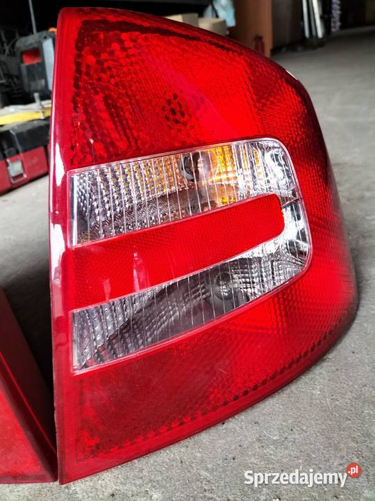 Lampy tył Oc II Lampy tylne łódzkie Sieradz sprzedam