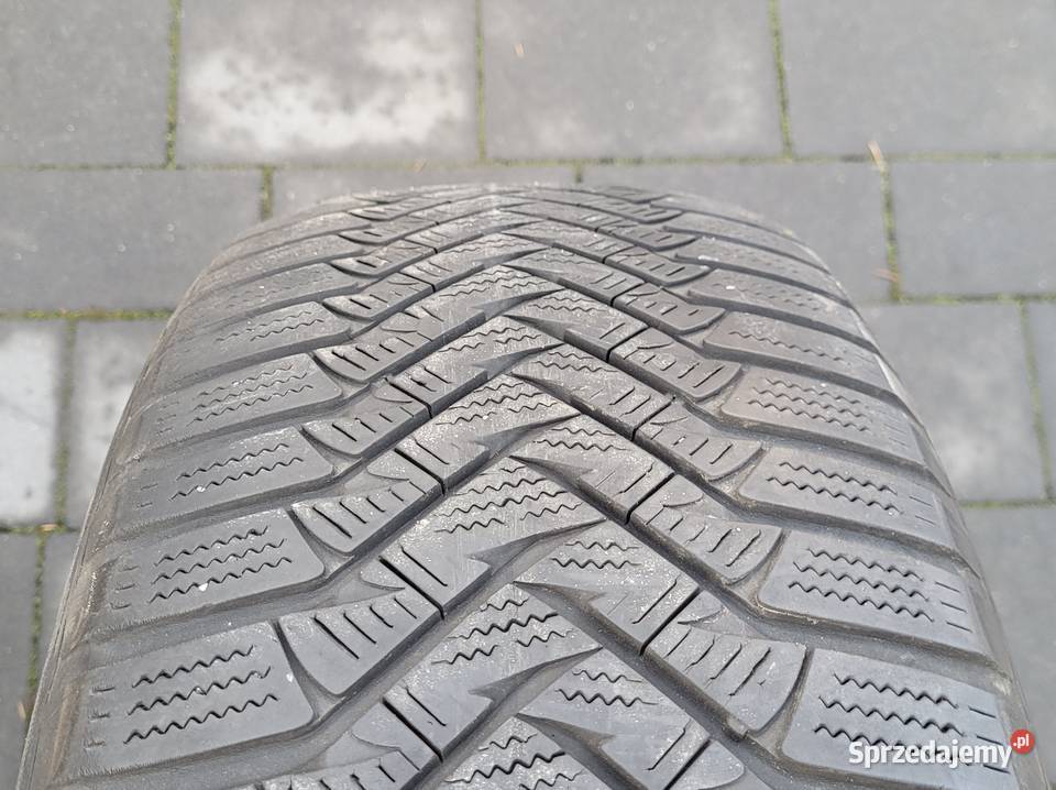 Opony zimowe Laufenn Fit 23560 R18 107H komplet Zaldów