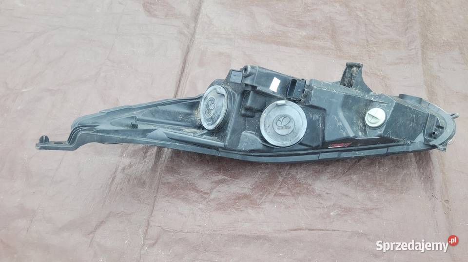 FORD FIESTA MK7 LIFT PRAWY REFLEKTOR LAMPA PRAWA Lampy przednie Ruda Śląska