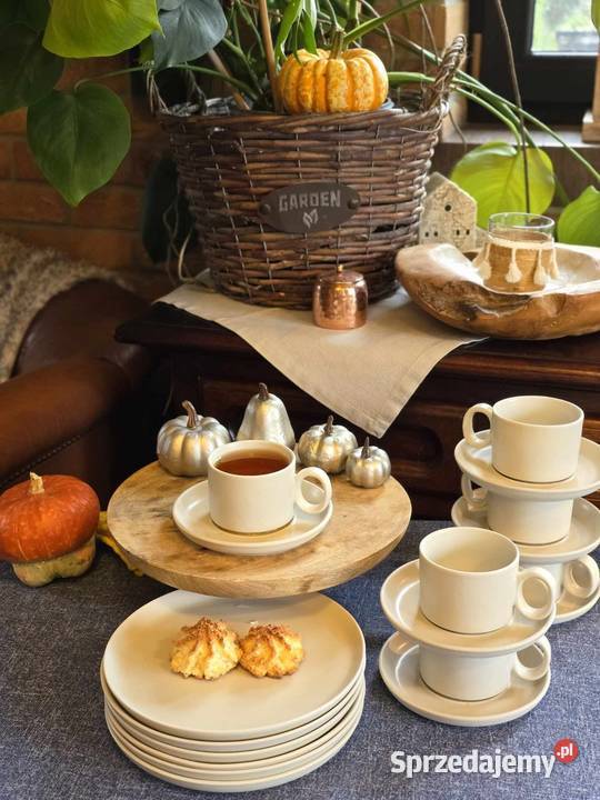 Zestaw talerze z kubkami Białe śląskie Bytom