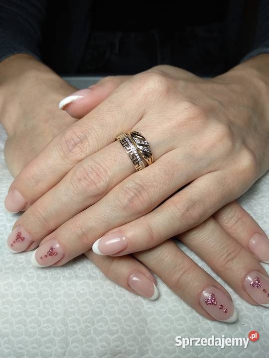 Manicure hybrydowyprzedłużanie żelem mobilnie Koło