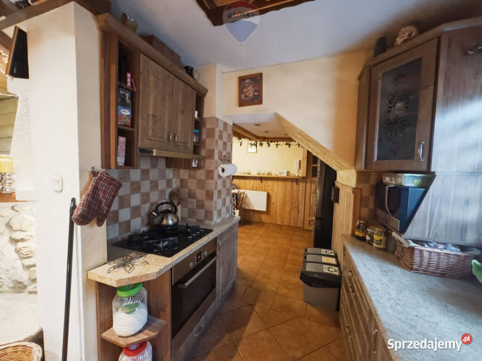 DOM Z POKOJAMI NA WYNAJEM W BIAŁCE TATRZAŃSKIEJ