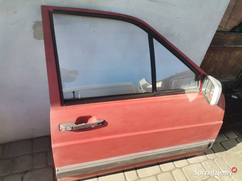 VW PASSAT B2 KOMBI DRZWI PRAWY PRZÓD Drzwi