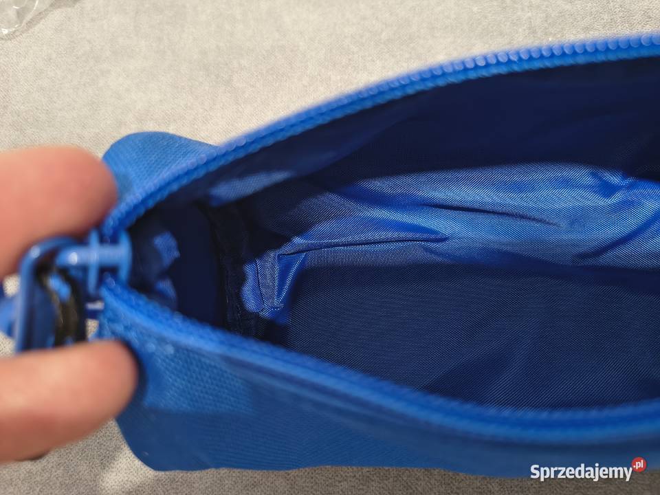 Adidas piórnik niebieskichabrowy nowy Artykuły szkolne Zamość