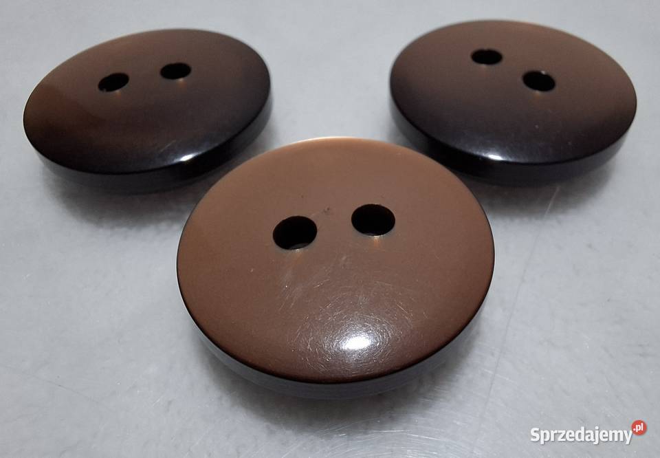 Guziki brązowe okrągłe dwie dziurki vintage