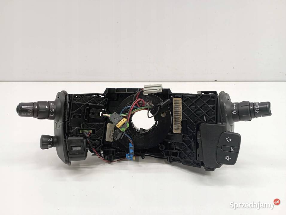 PRZEŁĄCZNIK ZESPOLONY 8200127728 Renault Scenic