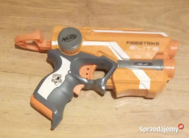 Nerf Fire Strike Elite pistolet z laserem Hasbro