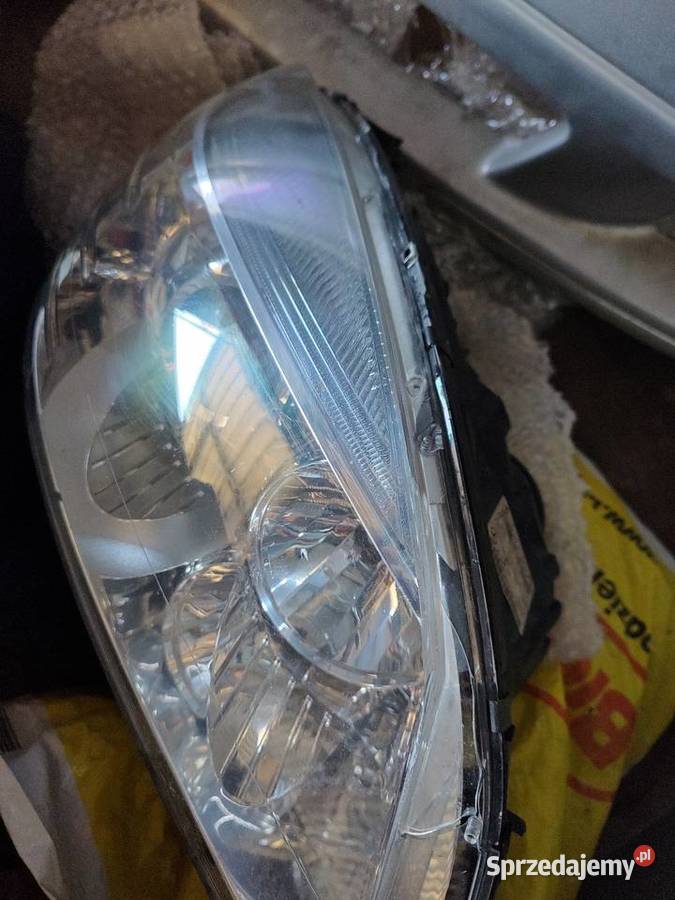 Lampa prawa Mercedes W204 sprzedam