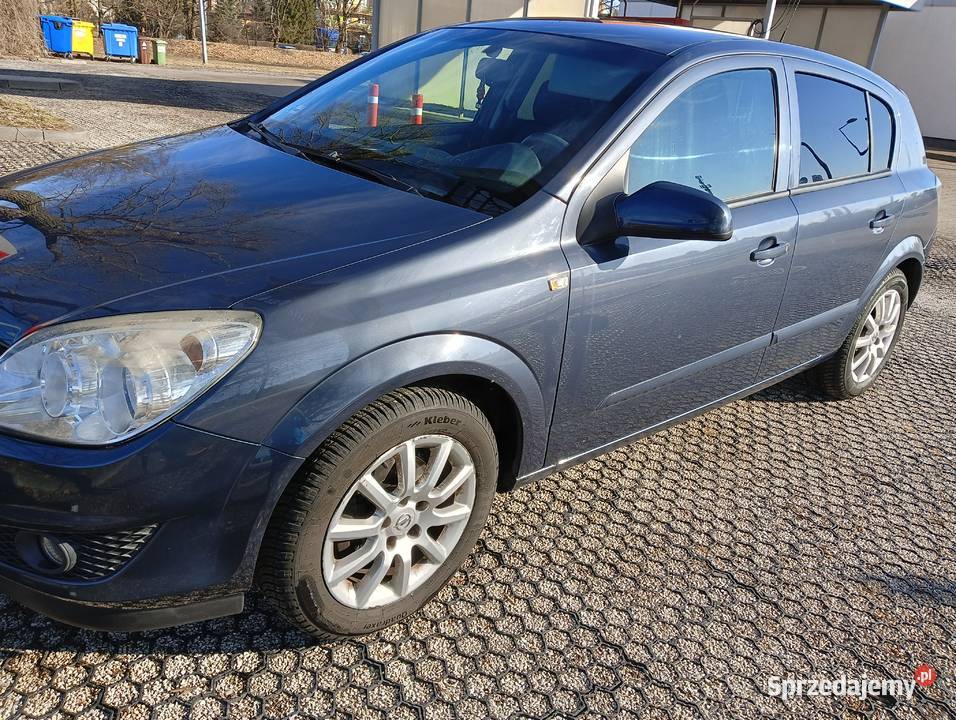 Opel Astra H 16 benzyna Cierpice sprzedam