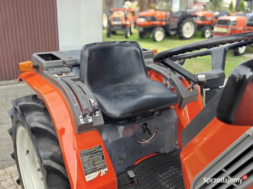Kubota Aste A19 4x4 Traktor Ciągnik Japoński małopolskie Bolęcin sprzedam