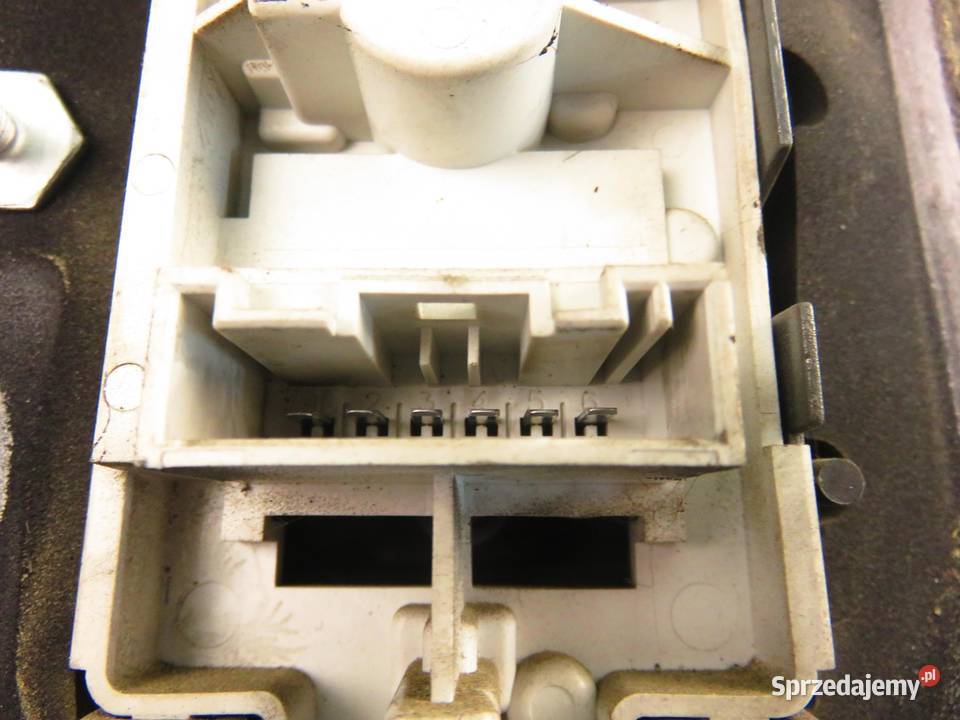 LAMPA PRAWA TYLNA BMW 3 Compact E46 6920238